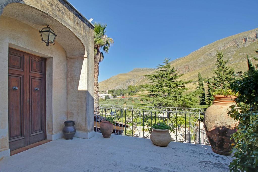 Poggio Di Mare Panzió Castelluzzo Kültér fotó