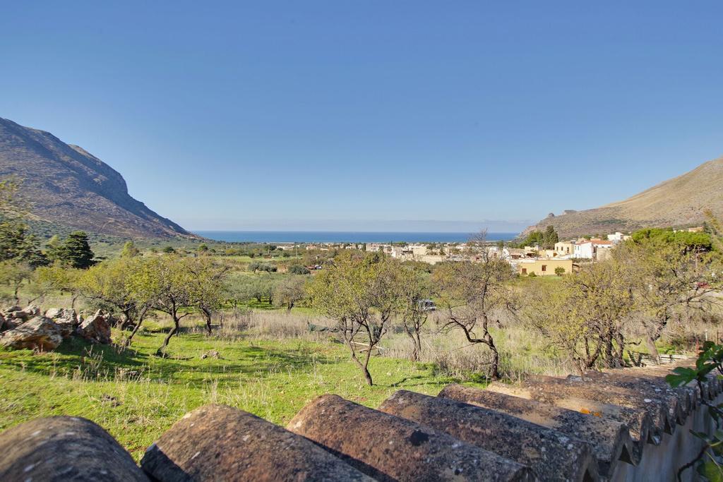 Poggio Di Mare Panzió Castelluzzo Kültér fotó